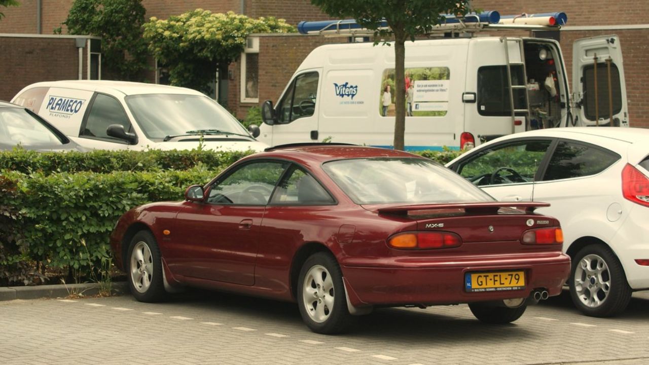 1993 Mazda MX-6 2.5i-24V - first owner