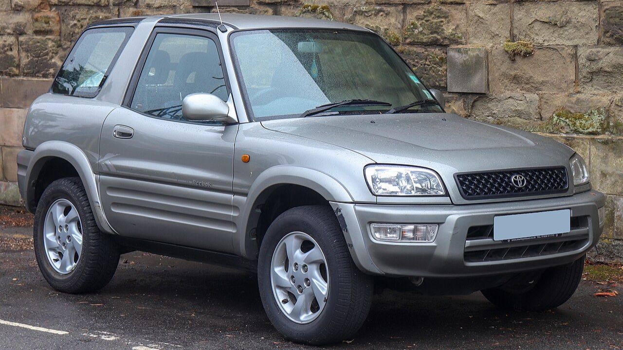 2000 Toyota RAV4 Reebok 2.0 Front