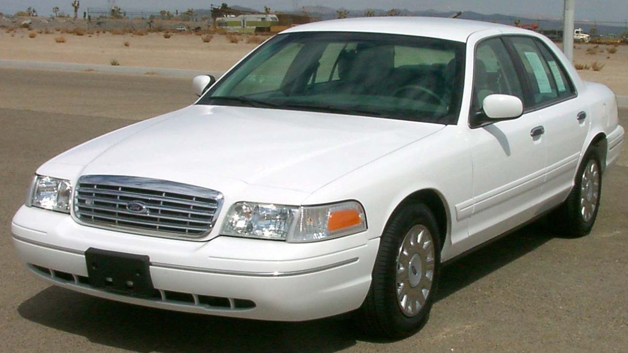 2003 Ford Crown Victoria photographed in USA