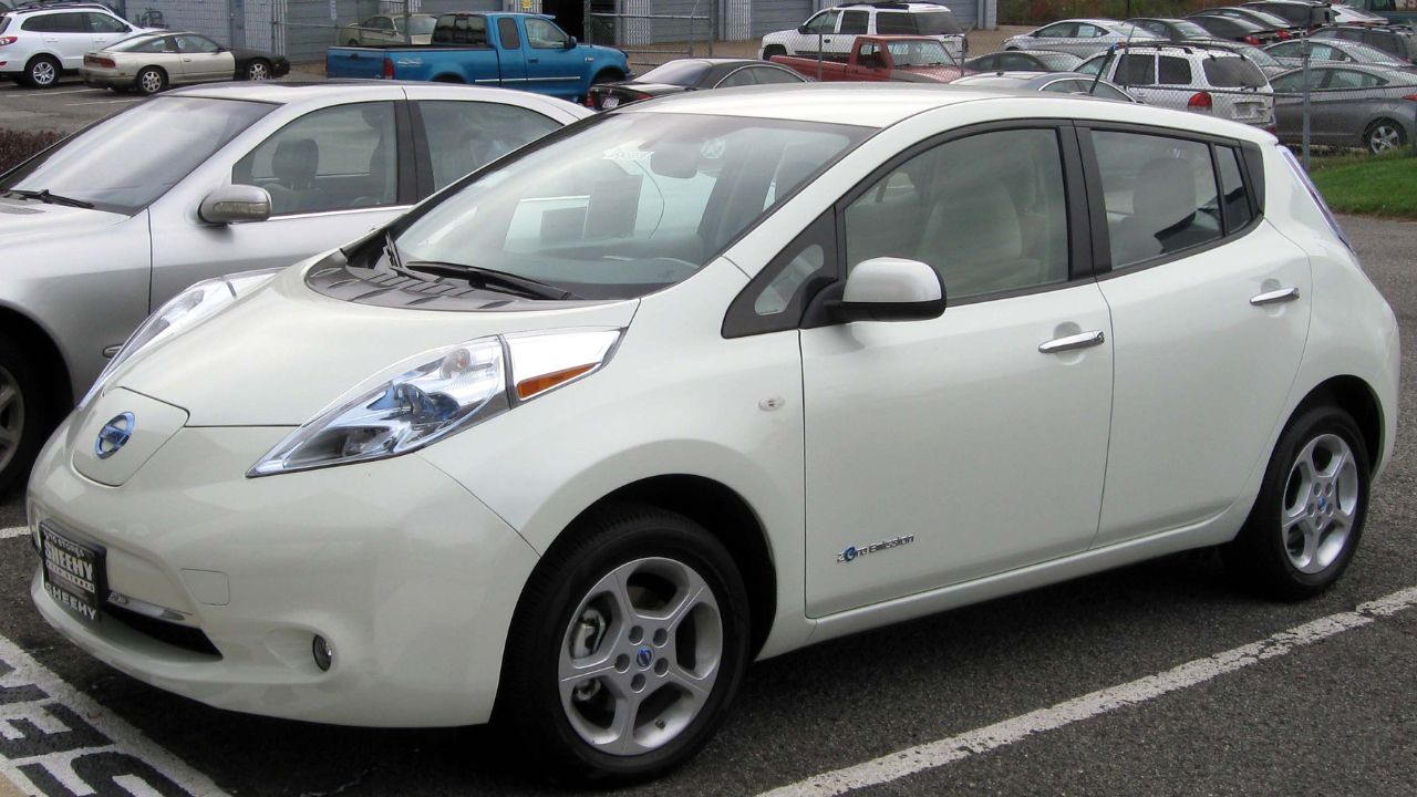 2011 Nissan Leaf SL -- 10-28-2011