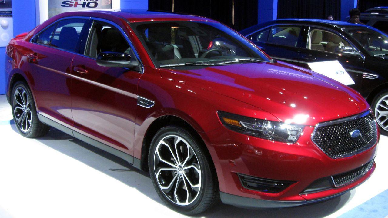 2013 Ford Taurus photographed in Washington, D.C., USA