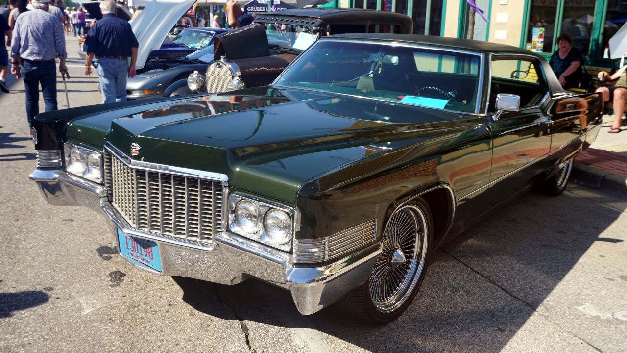 2023 Downtown West Allis Classic Car Show 32 (1970 Cadillac Coupe DeVille)