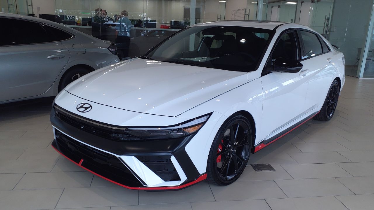 24 Hyundai Elantra N