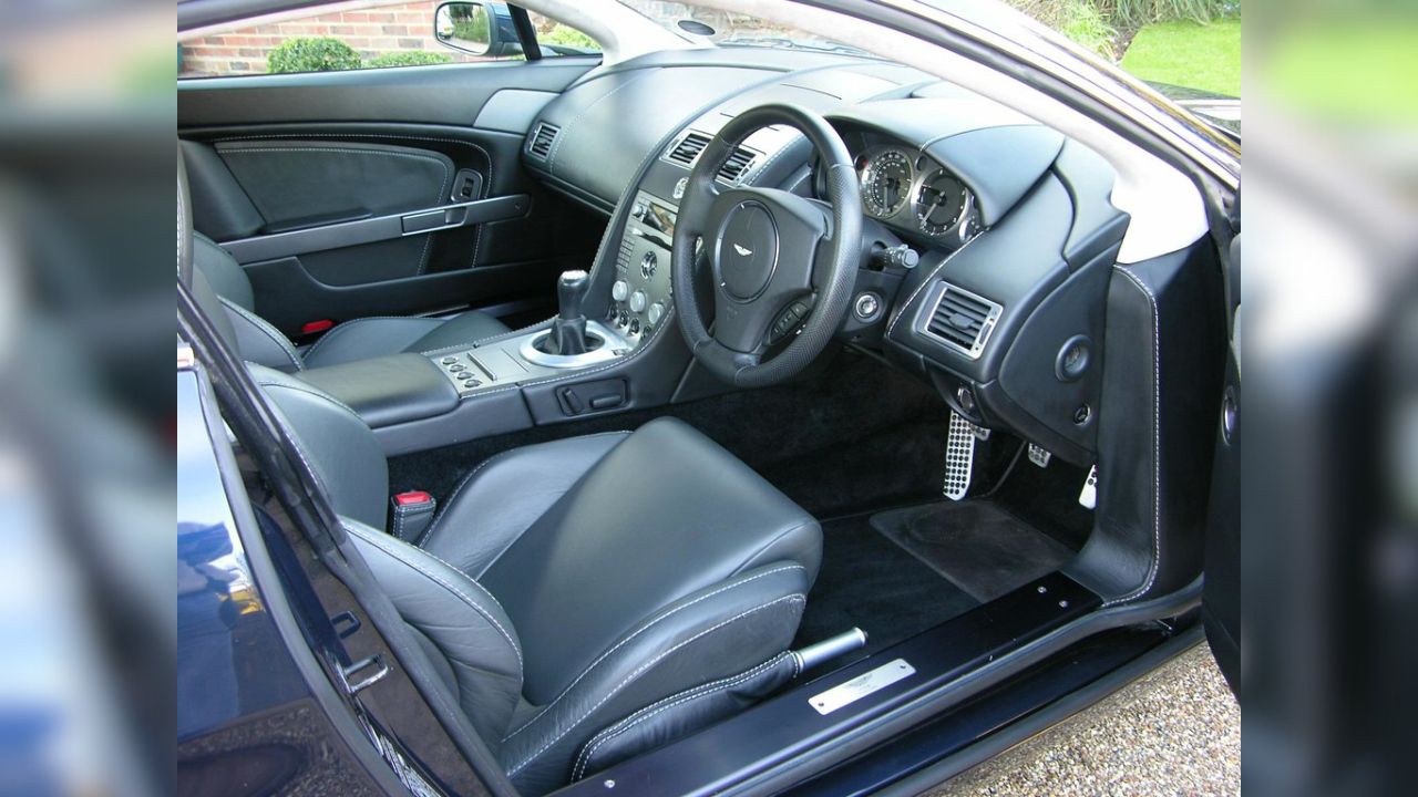 Aston Martin V8 Vantage