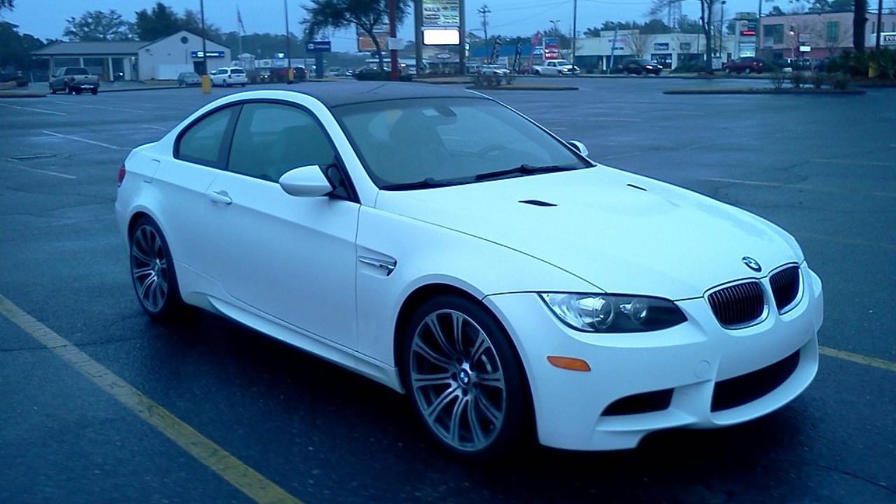 BMW M3 (e92) - white, front
