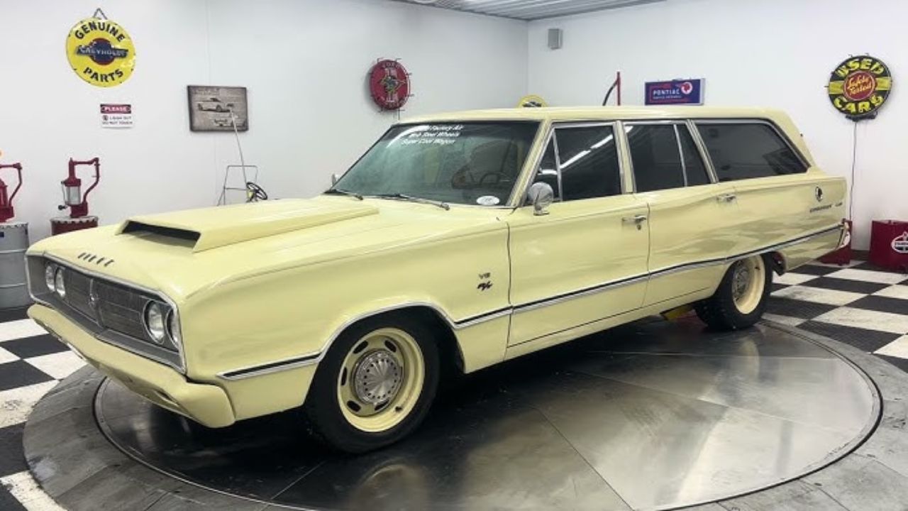 Dodge Coronet RT Wagon