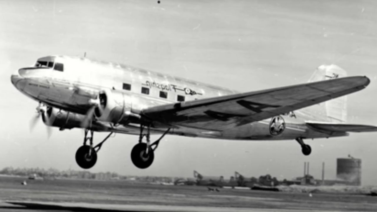 The rise and reign of the Douglas DC‑3 - FAST LANE ONLY