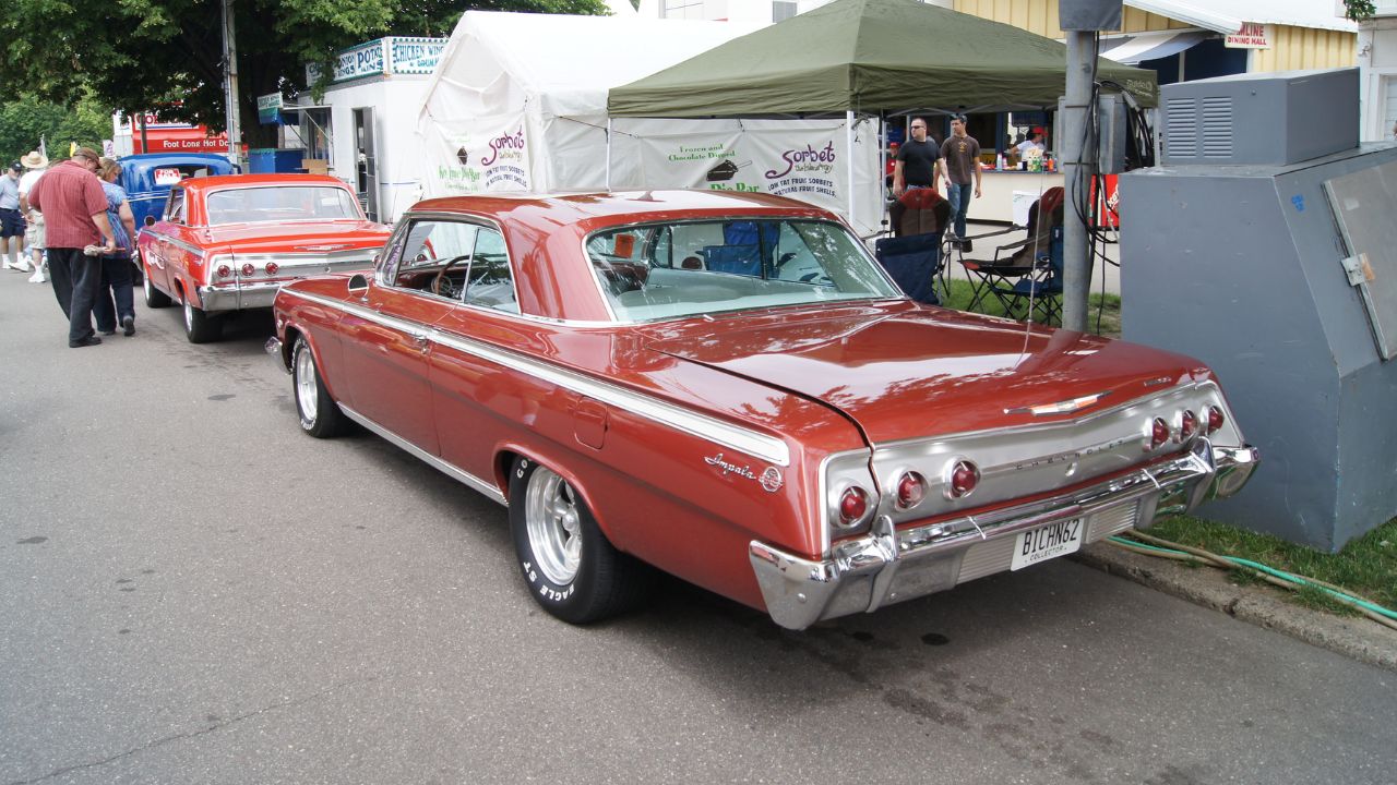 Flickr - DVS1mn - 62 Chevrolet Impala SS X2