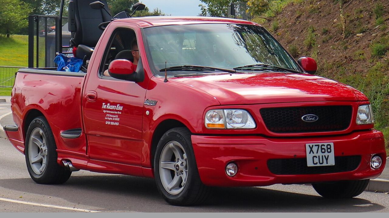 Ford F-150 SVT Lightning