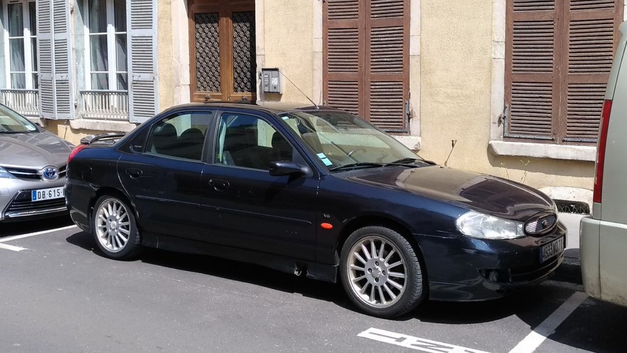 Ford Mondeo ST200