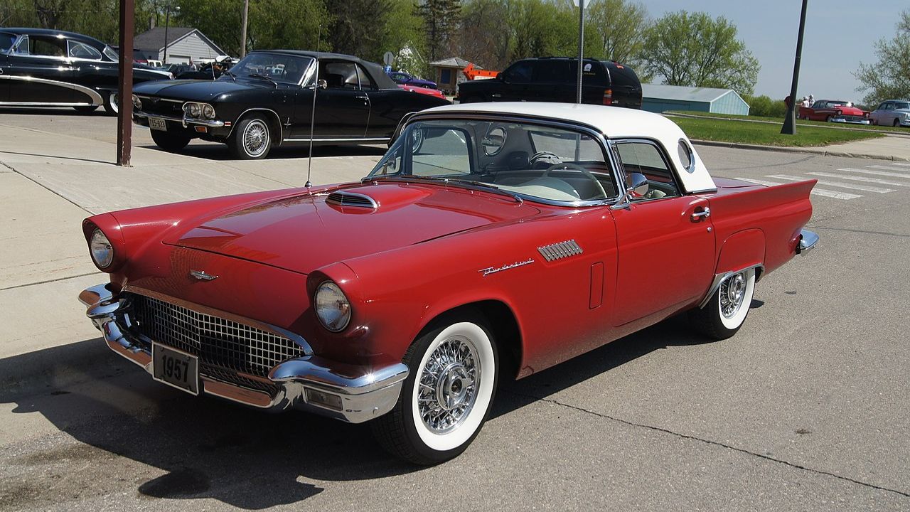 1957 Ford Thunderbird