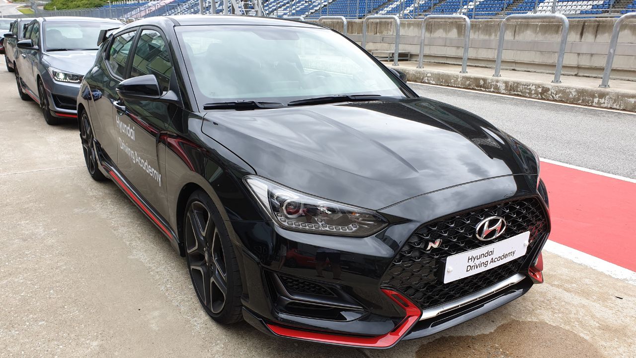 Hyundai Veloster N Black 1