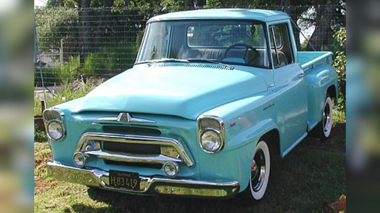 International 1957 A-100 pickup at American Truck Historical Society show, Kirkland Ranch, Plymouth, California, 2001