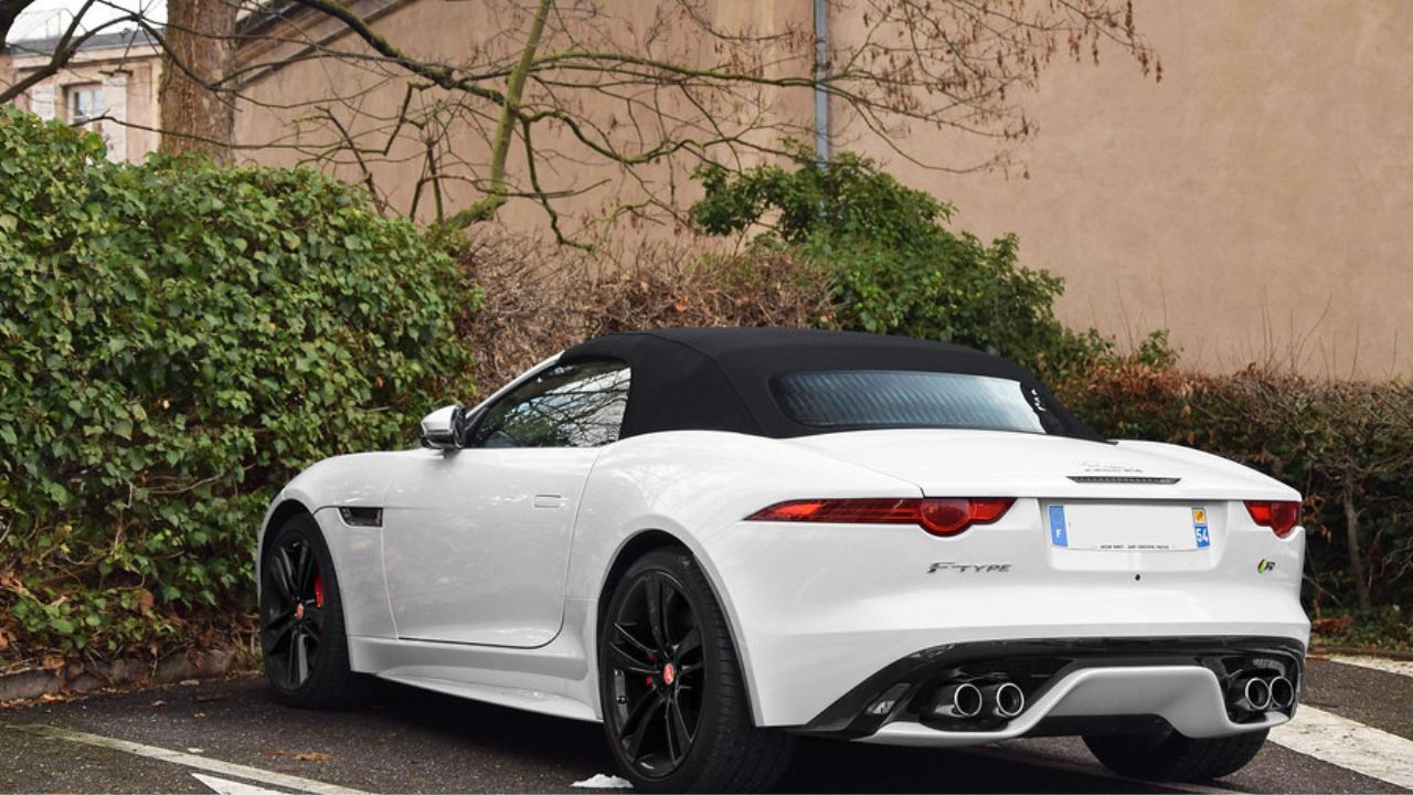 Jaguar F-Type R