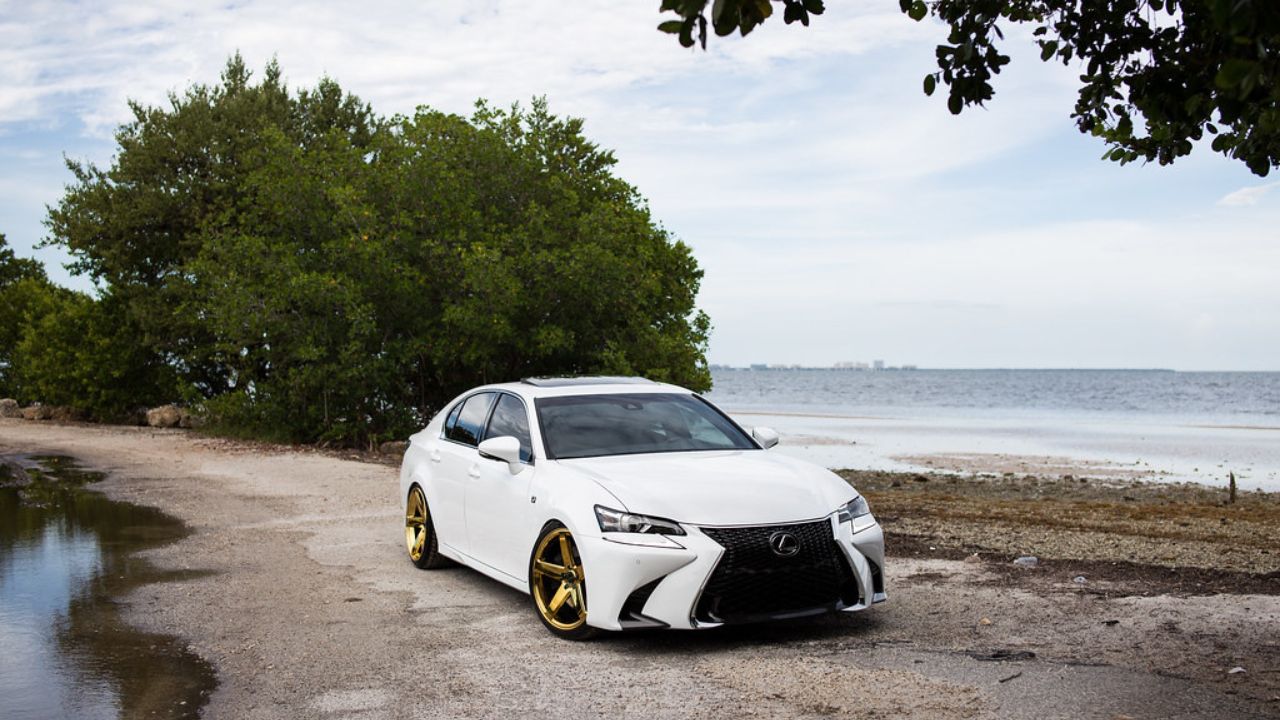 8 high-performance cars that flew under the radar - FAST LANE ONLY