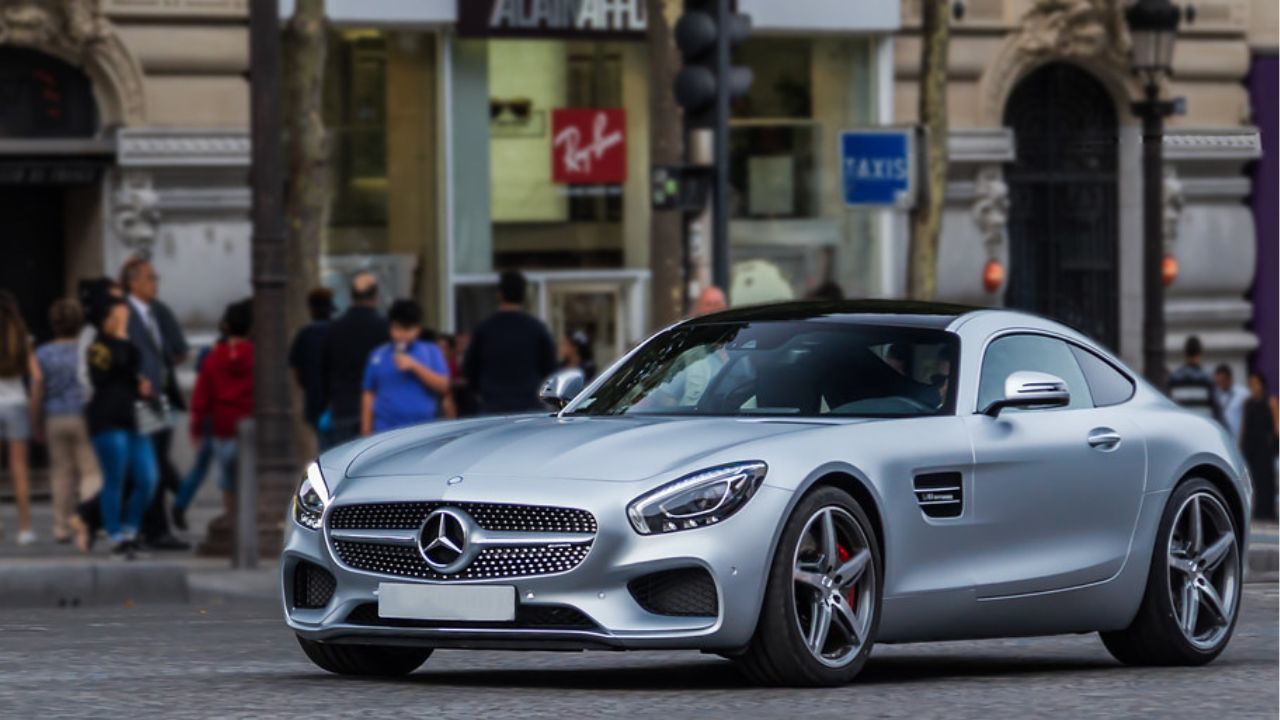 6 Luxury cars that secretly used race car tech