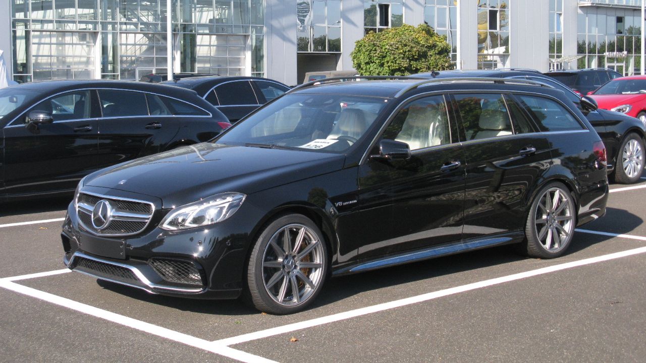 When Mercedes built a station wagon that drifted