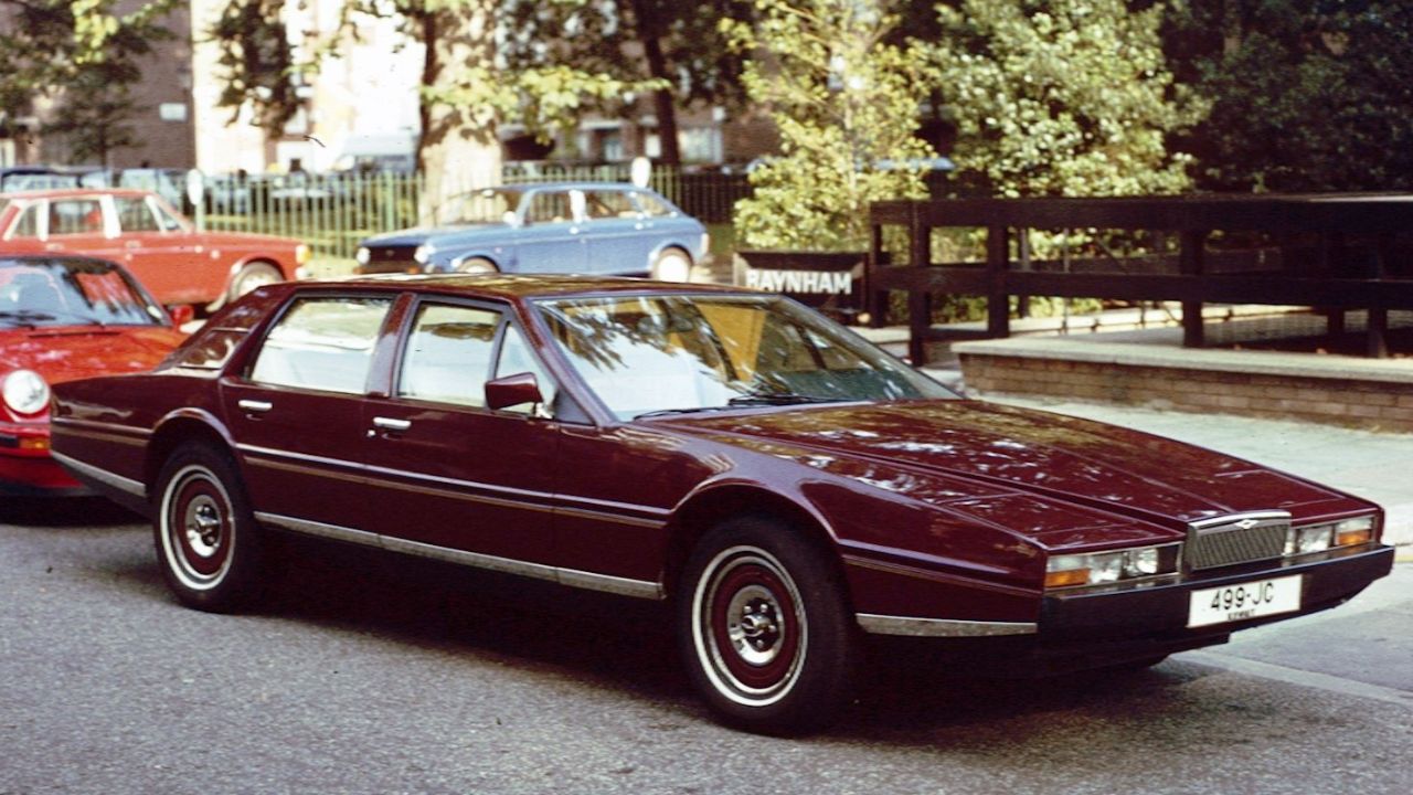 The 1976 wedge-shaped styling contrasted sharply with other cars of its day

