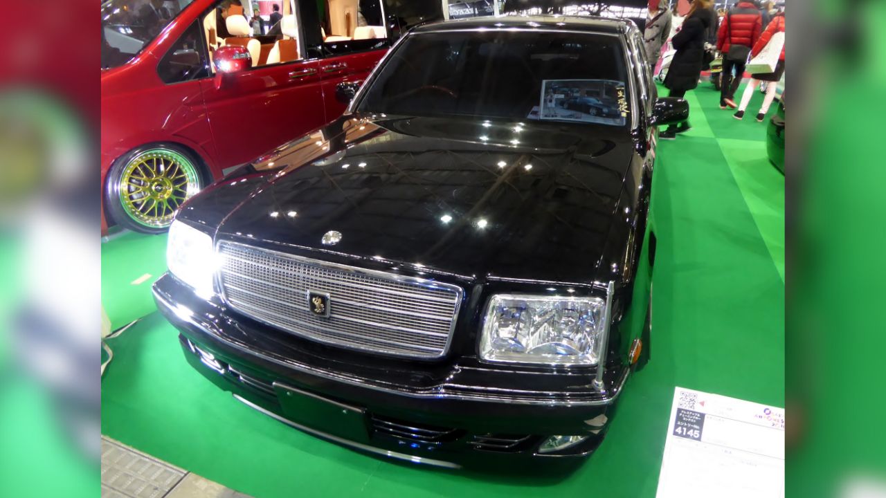 Toyota Century (GZG50) tuned by Motor Ring Kumamoto