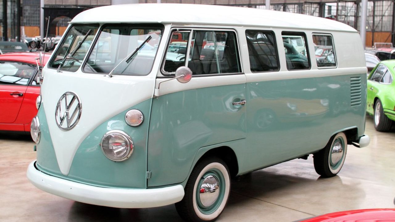 10 vintage panel vans that need a comeback