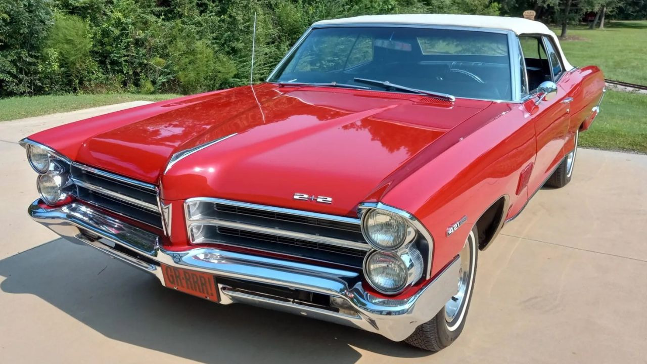 This 1965 Catalina could outrun your Chevelle