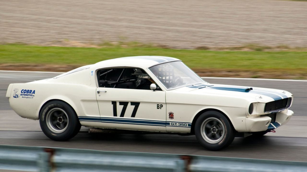 Mechanics warn the 1966 Shelby GT350R required constant attention to stay dialed in