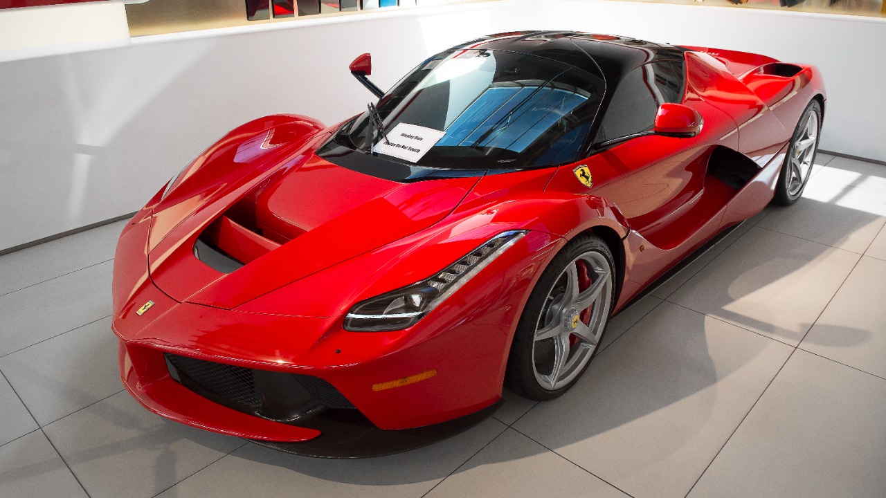 7 Italian sports cars that defined speed