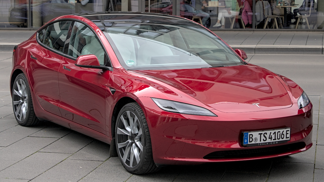 Tesla Model 3 (2023) Autofrühling Ulm IMG 9282