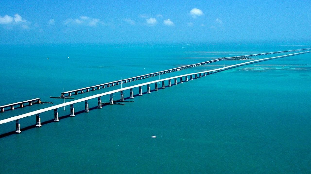 Image Credit: United States Department of Transportation, Public Domain / Wiki Commons.
