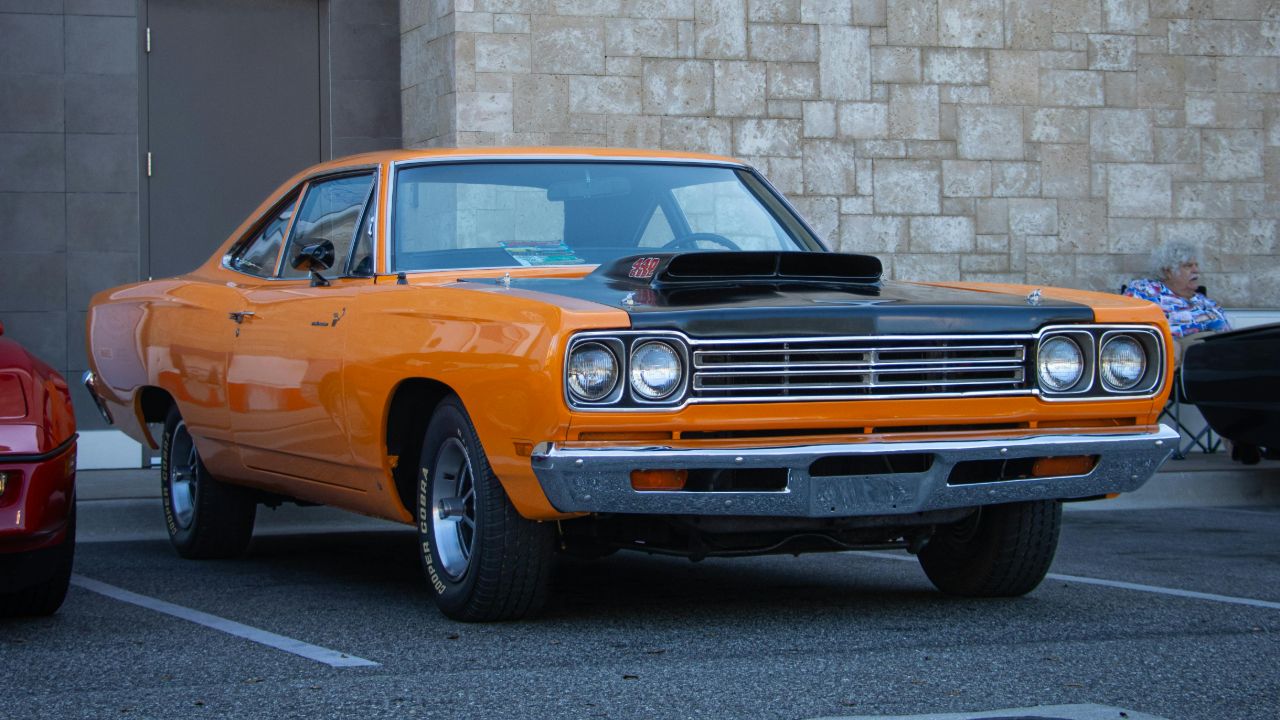 Plymouth Road Runner Superbird