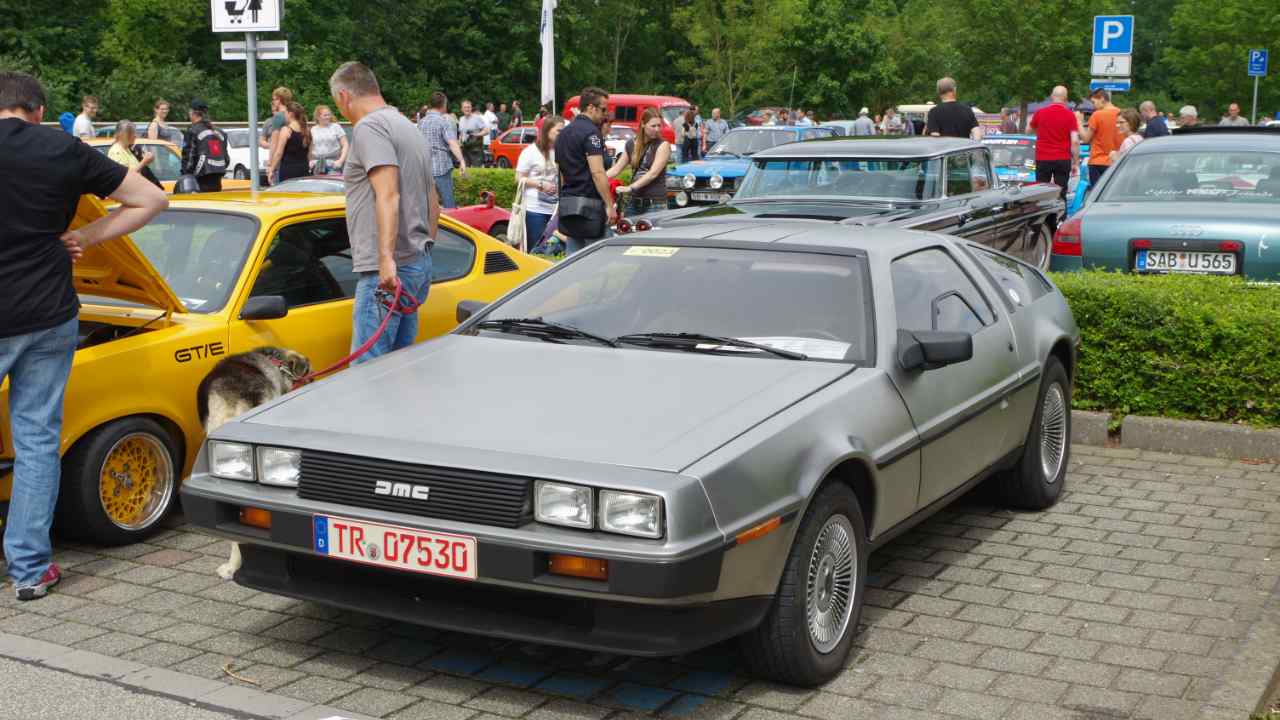 DeLorean DMC 12 1981