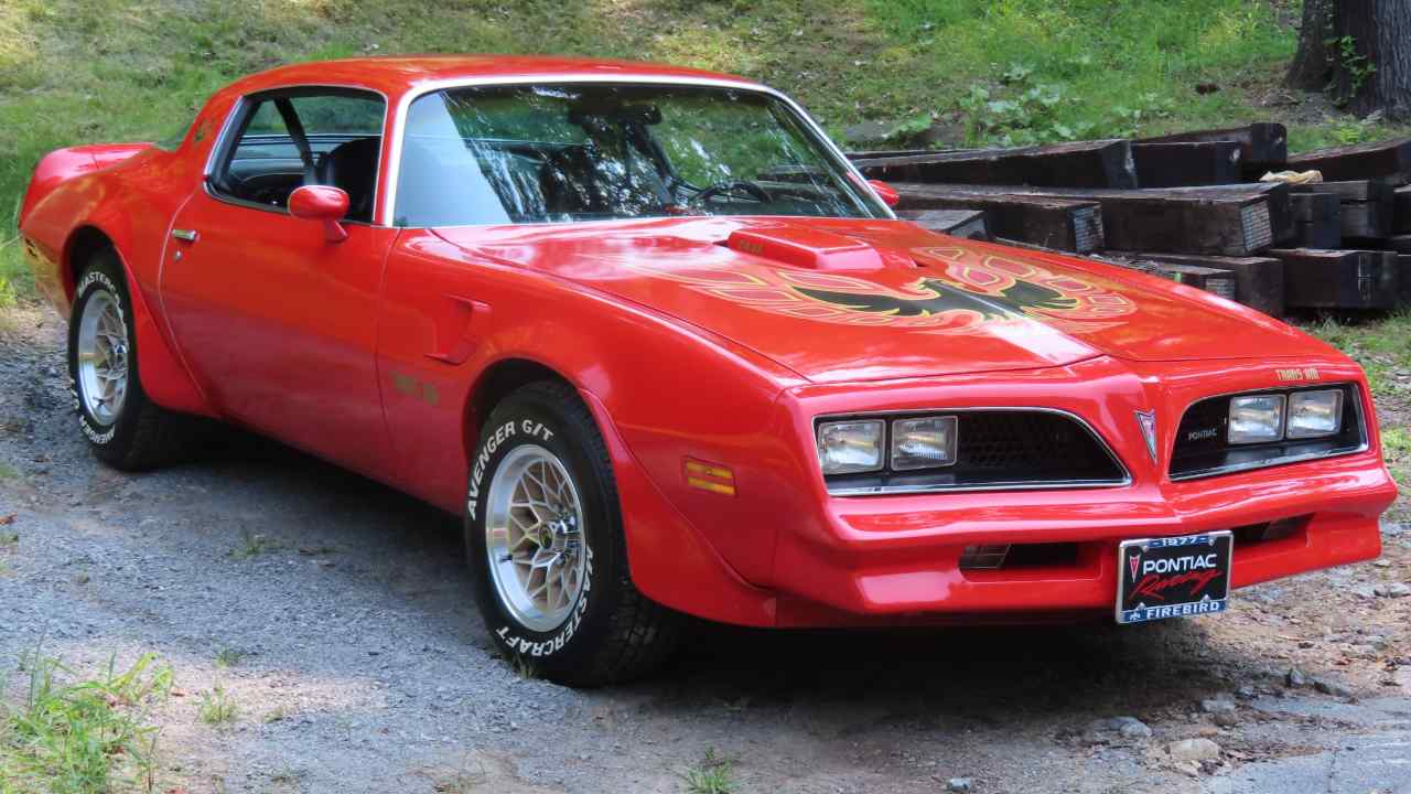 12 Cars that became legends after they were discontinued