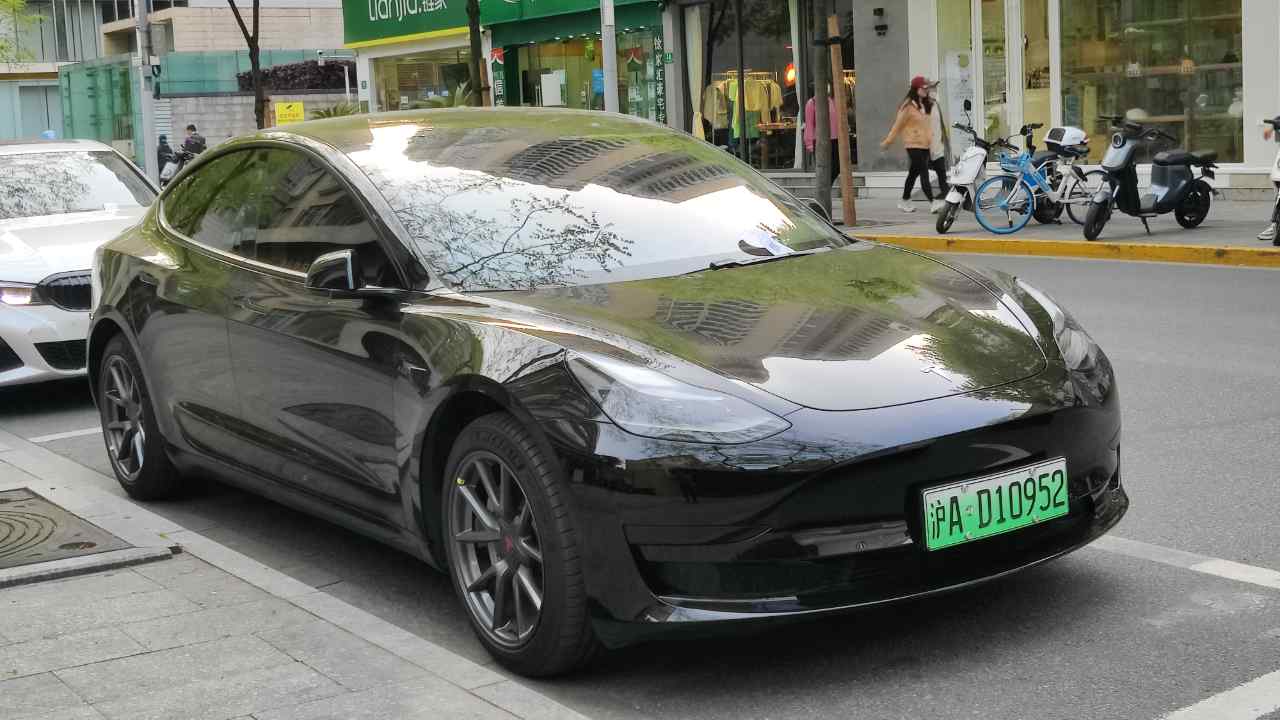 Tesla Model 3 Performance