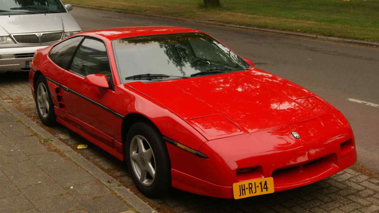 Pontiac Fiero GT