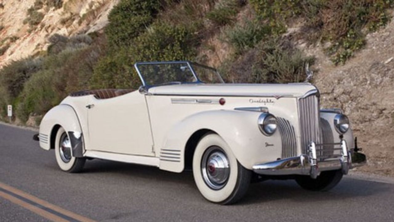 1941 Packard Super Eight Darrin Convertible Victoria