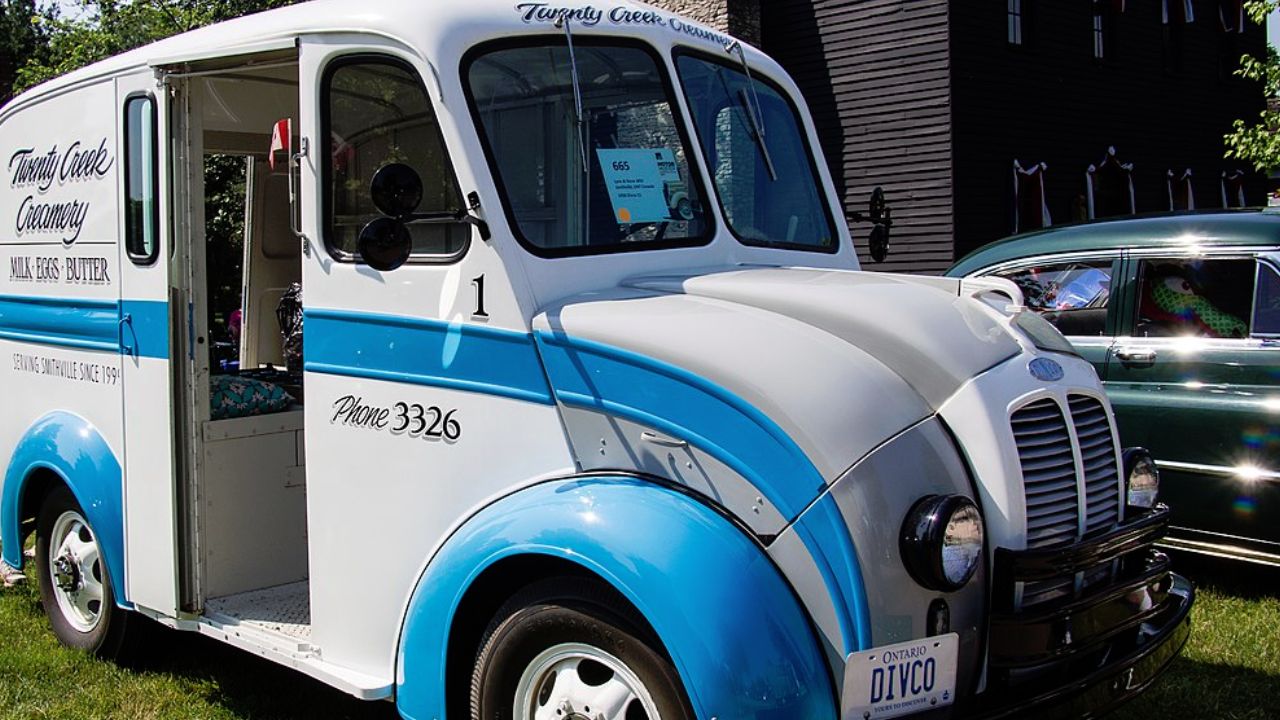 Vintage panel vans that were cooler than modern vans