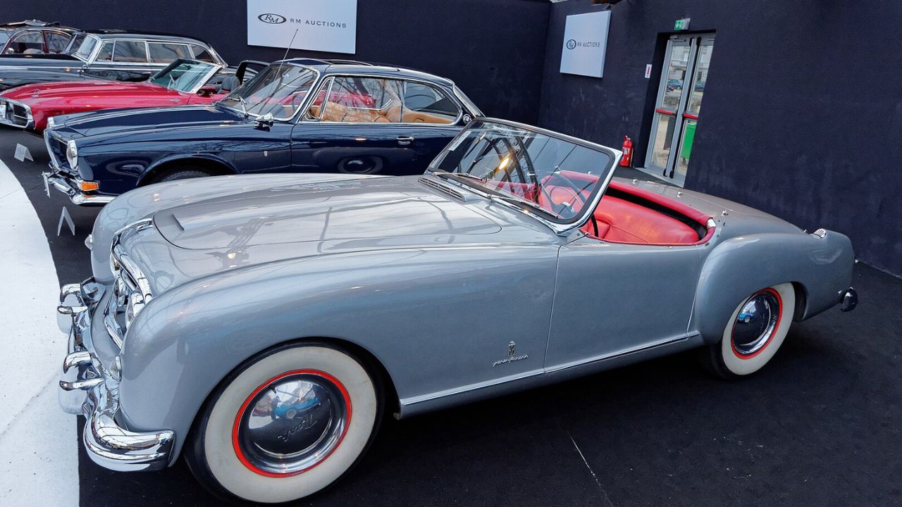 1952 Nash-Healey at an Auction