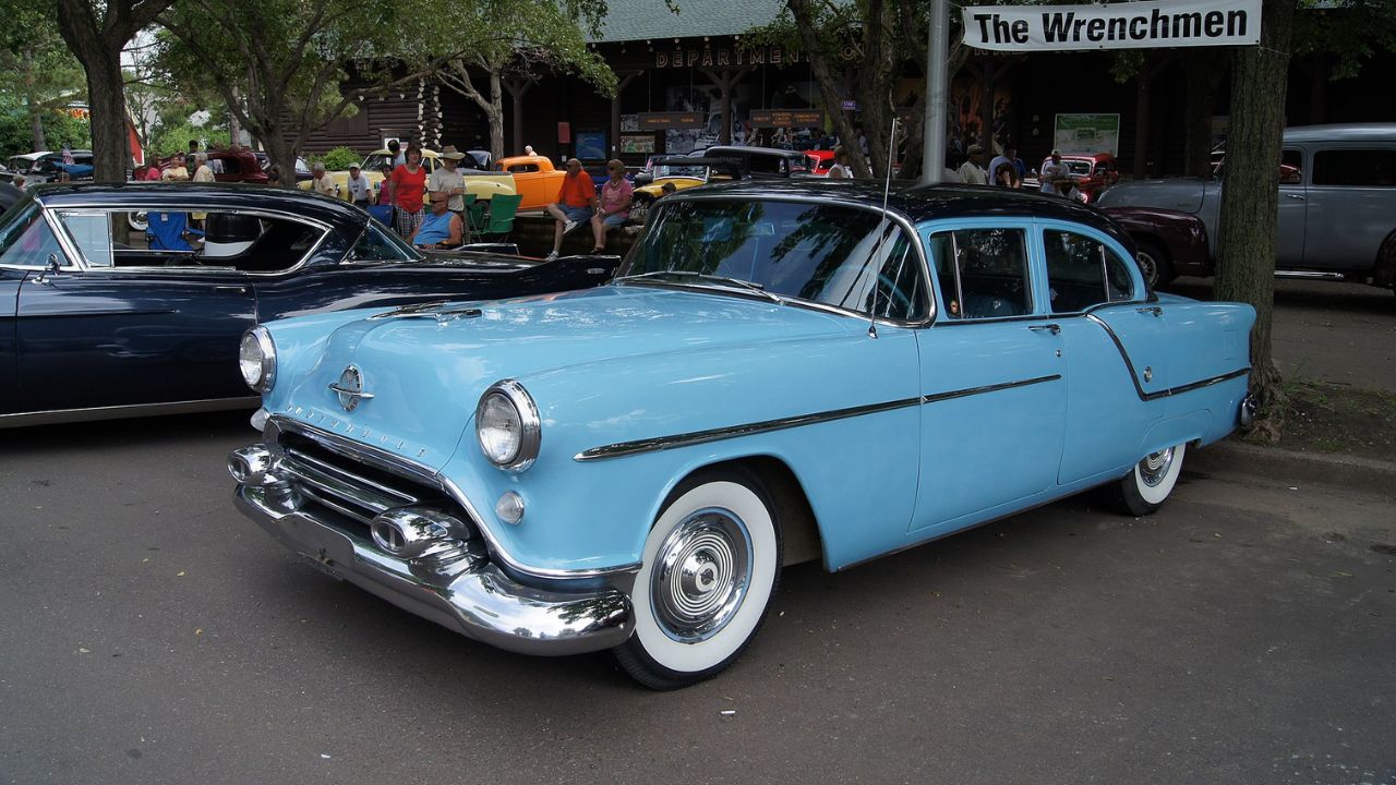 1954 Oldsmobile Super 88 Left SIde