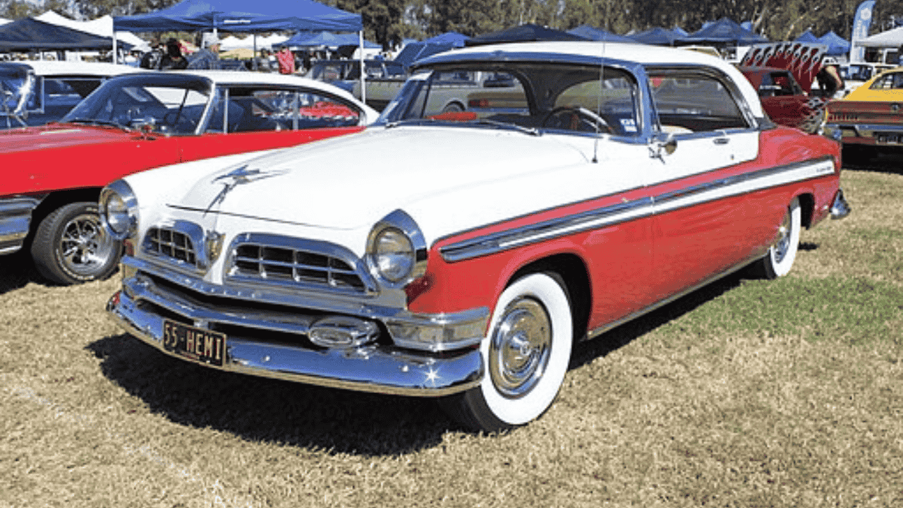 1955-Chrysler-New-Yorker-Deluxe