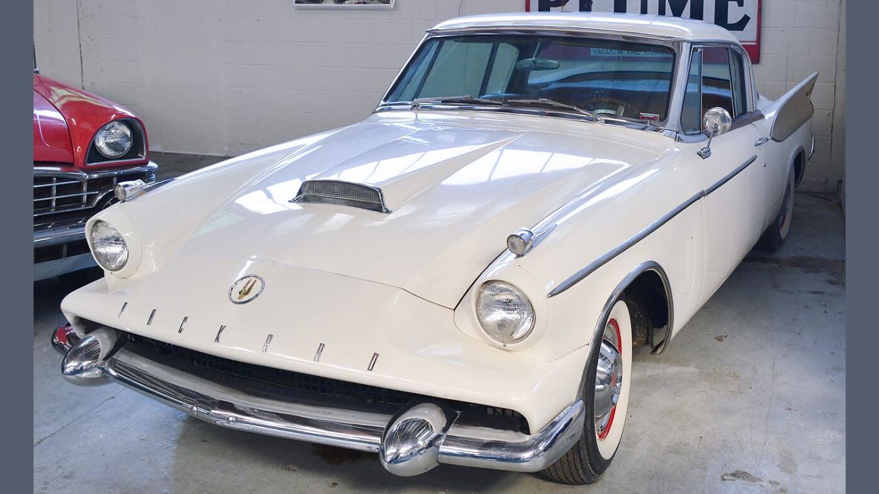 1958 Packard Hawk