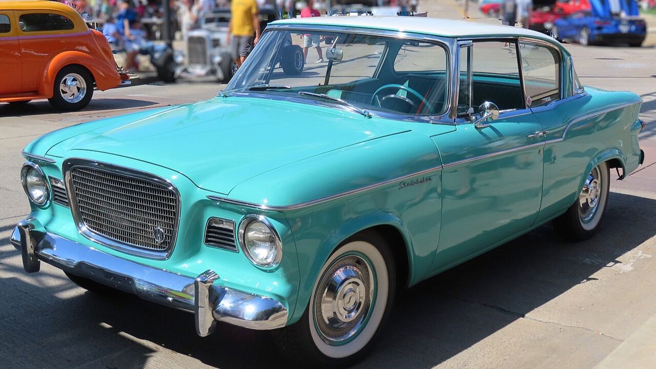 1959 Studebaker Lark VIII hardtop, front left