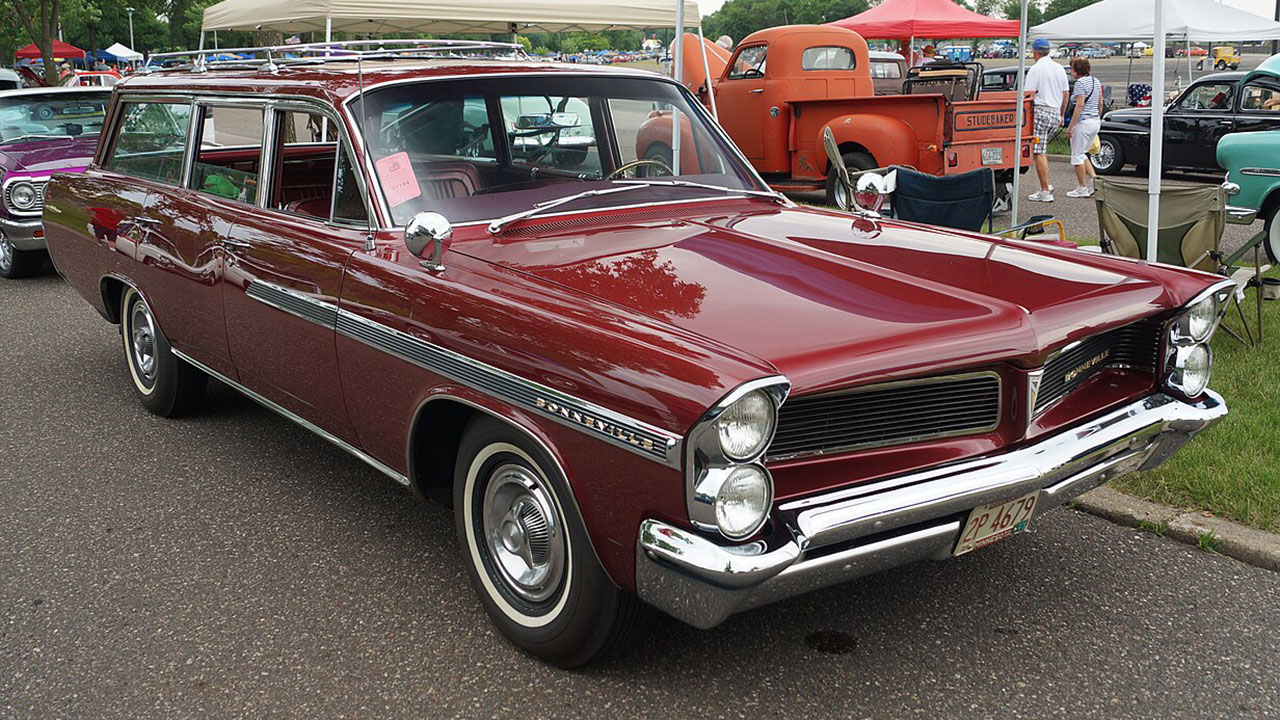 Pontiac Safari Wagon: Family hauler with attitude