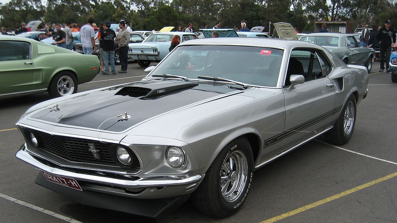 6 muscle-era cars where one engine choice made all the difference