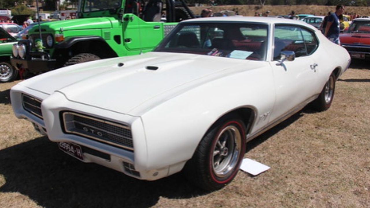 1969 Pontiac GTO(1)
