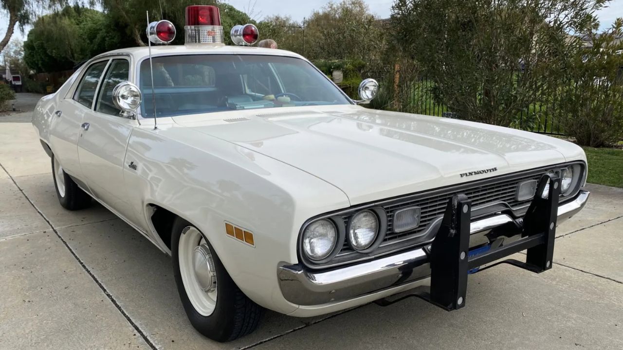 1971 Plymouth Satellite 440 police