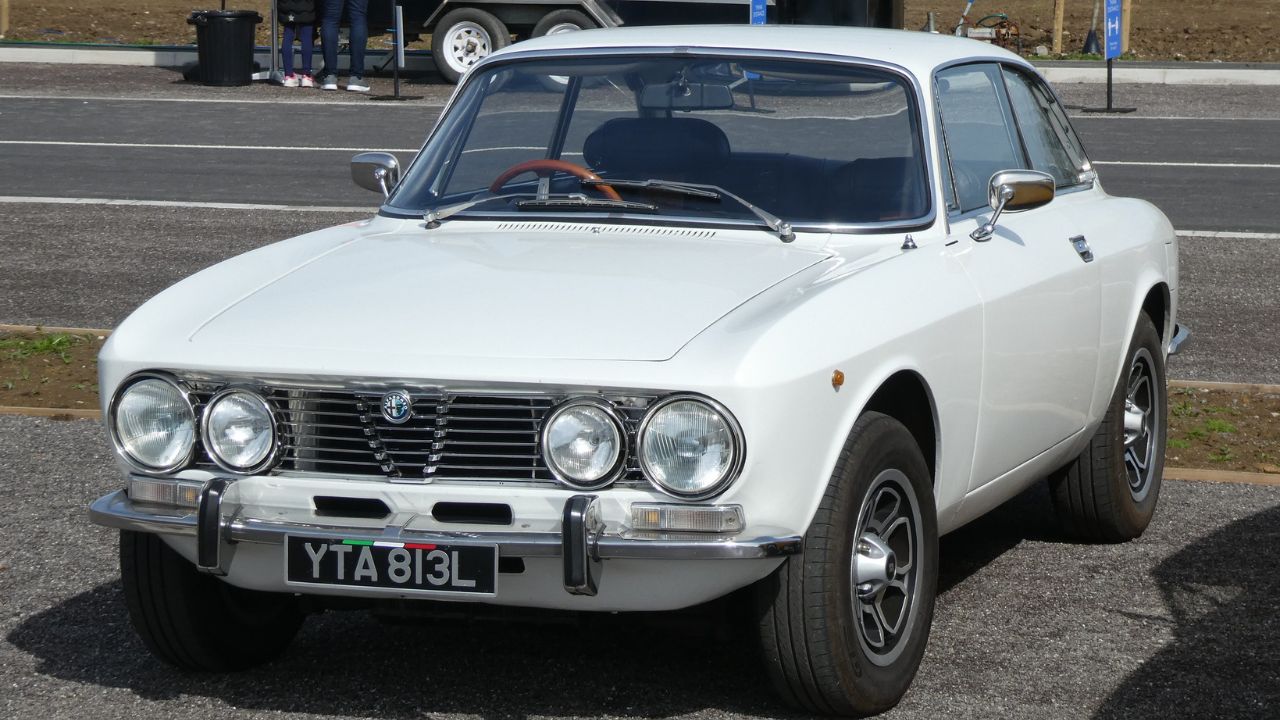 1973 Alfa Romeo GTV 2000