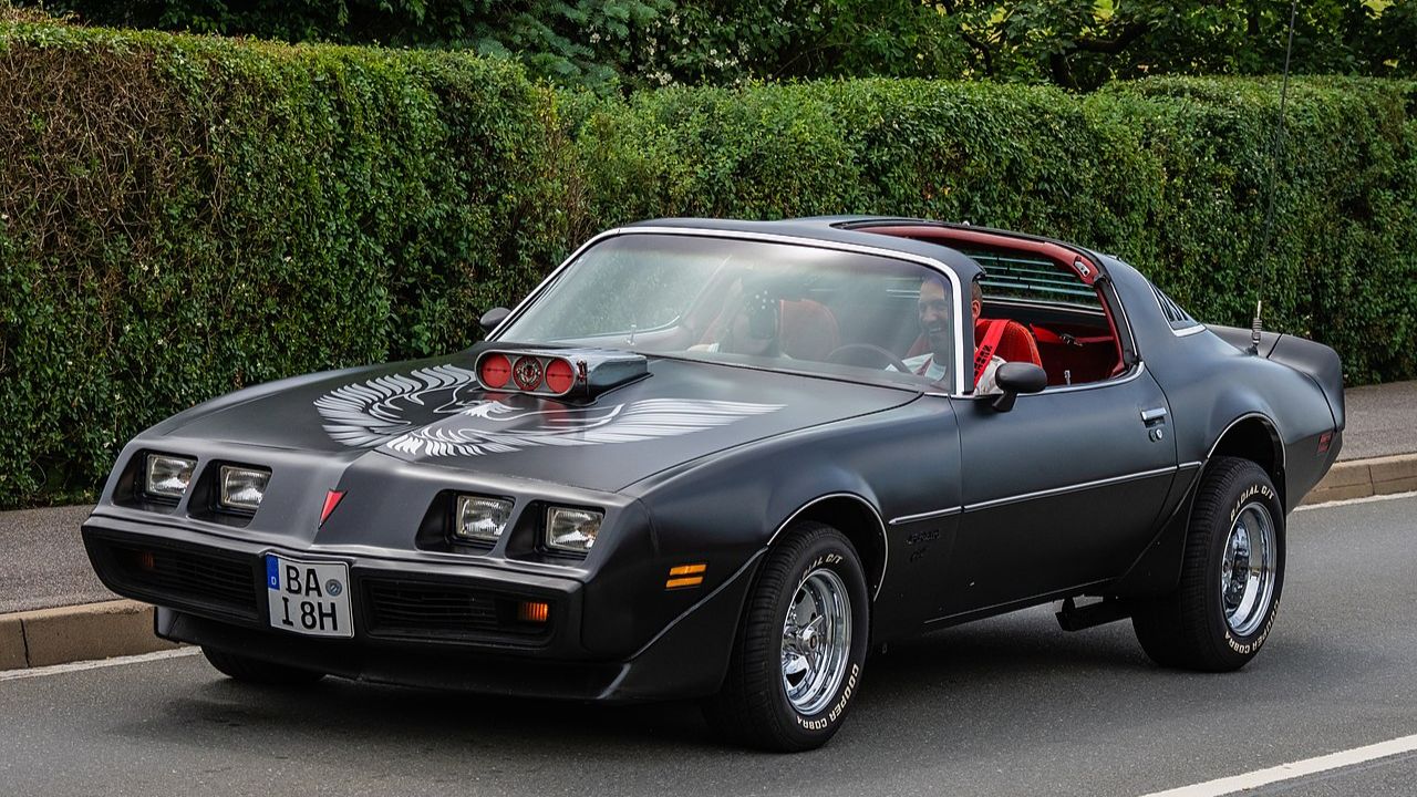 6 Collector cars from brands that no longer exist