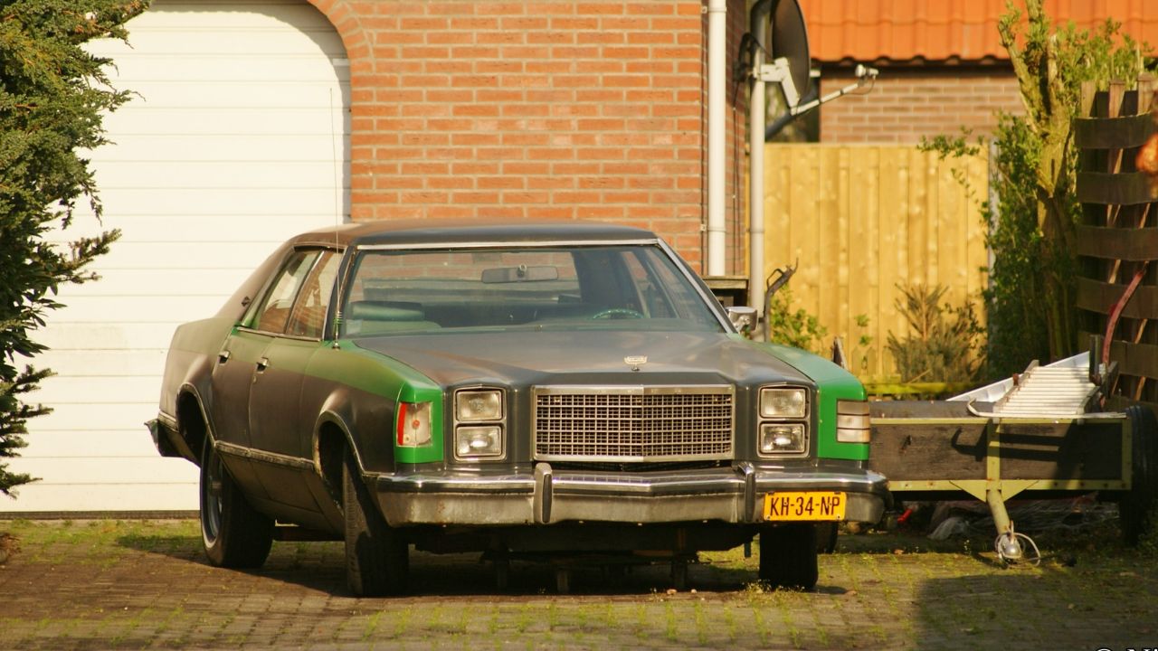 1977 Ford LTD II