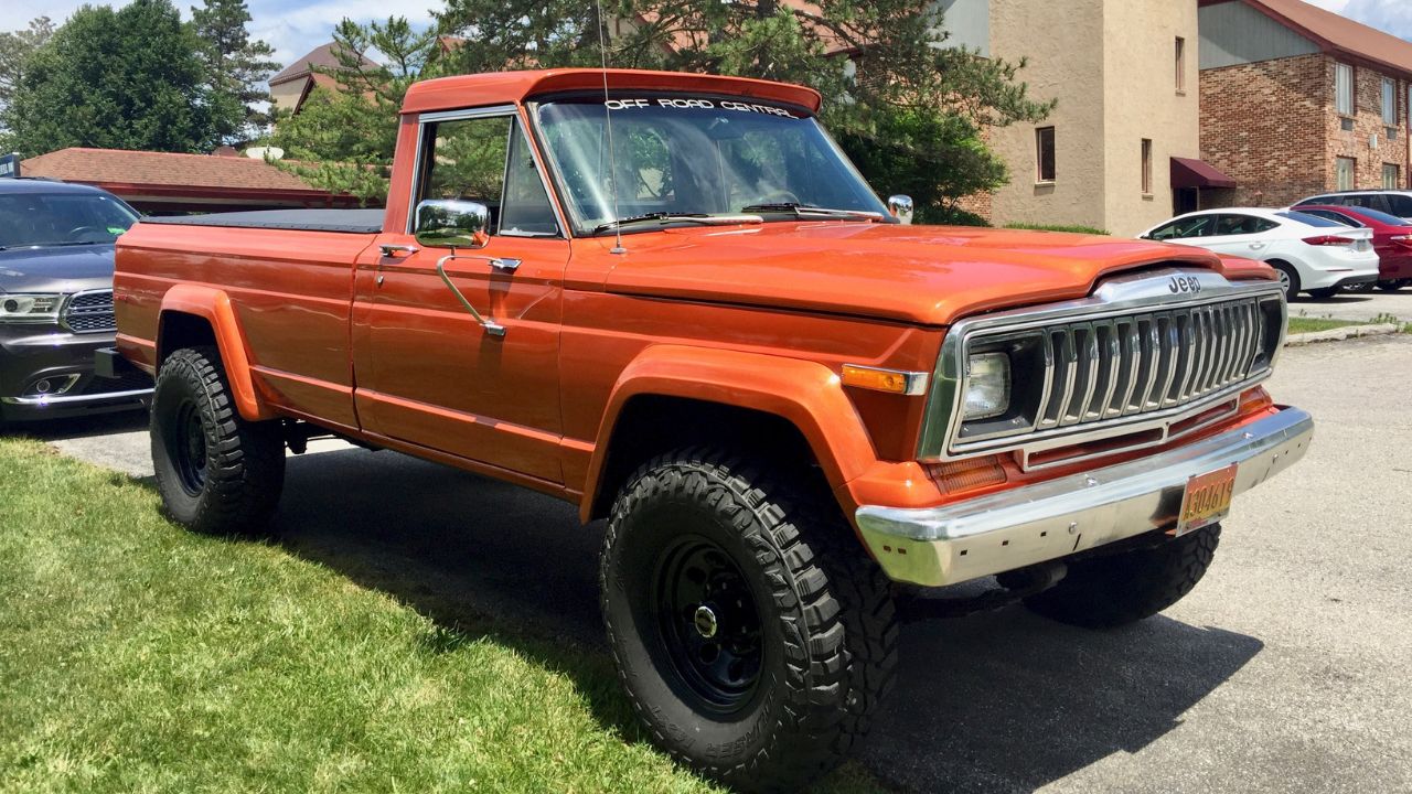 1979 Jeep J-20 pickup truck at 2017 AMO meet in Gettysburg PA