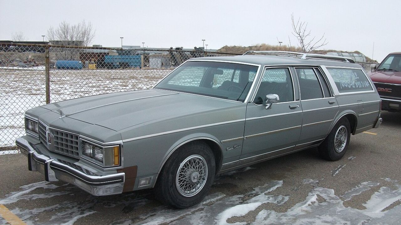 Oldsmobile Custom Cruiser